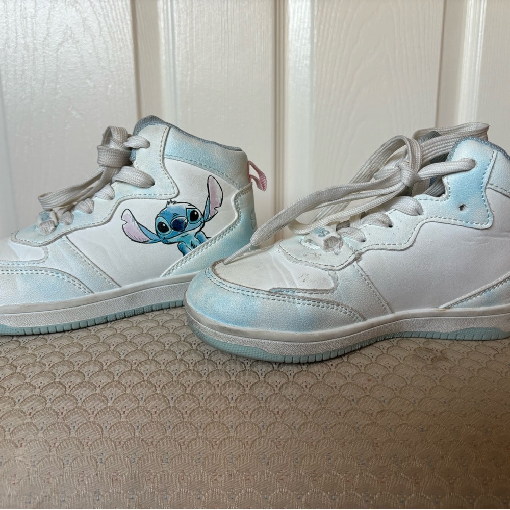 Stitch Lovers Must See~ Stitch high top Sneakers Kids size 13